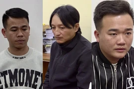 Bắt nhóm người cho vay lãi nặng, tàng trữ 'hàng nóng'