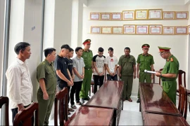 Nhóm thanh niên vác hung khí truy đuổi, tấn công nạn nhân