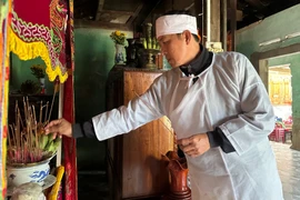 Mất cha mẹ, mất sạch tài sản sau 1 cơn lũ