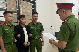 Mâu thuẫn trong quán nhậu, thanh niên dùng dao tấn công người khác
