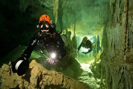 Phát hiện hang động lớn nhất thế giới ở Mexico