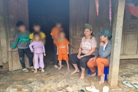 13 tuổi lấy chồng, ngoài 30 có cháu bồng ở 'làng siêu đẻ' tỉnh Đắk Lắk
