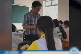 Sự thật về video thầy giáo ở Đắk Nông lì xì học sinh mỗi người 1 triệu đồng