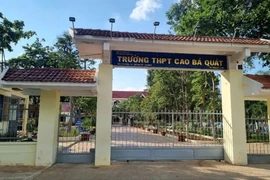 1 hiệu trưởng bị miễn nhiệm chức vụ, chuyển làm giáo viên