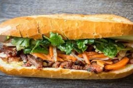 Vụ nghi ngộ độc thực phẩm bánh mì ở Đắk Lắk: Số người nhập viện tăng gấp đôi