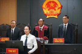 Tòa tuyên phạt bị cáo Nguyễn Đình Thắng 11 năm tù về tội khủng bố