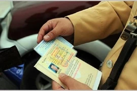 Giấy hẹn cấp GPLX có thay thế được GPLX?
