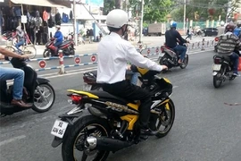 Xe gắn biển 'xe xin số' có được lưu thông?