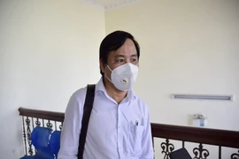 Hoãn xử phúc thẩm vụ kiện của ông Liên Khui Thìn vì VKS báo bệnh
