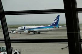 Thủ tướng Nhật nói đang đàm phán mở cửa lại cho người Việt Nam