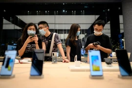 Huawei lần đầu soán ngôi Samsung, chủ yếu nhờ 'sân nhà'