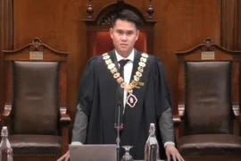 Một người gốc Việt trở thành thị trưởng ở Úc khi mới 22 tuổi