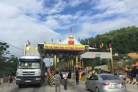 Vụ dân vây trạm thu phí: Đề xuất miễn, giảm phí cho dân thị trấn