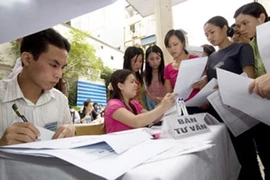 Tạm đình chỉ ba công ty đưa lao động sang Ả-rập Xê-út
