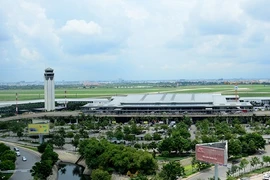 'Tai nghe không tốt' khiến phi công nhầm lệnh bay