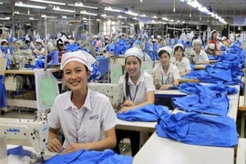 Pháp luật lao động Việt Nam còn phân biệt đối xử với nữ