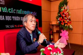 TS Lê Văn Tuấn