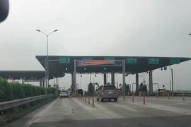 Xóa 1 trạm thu phí trên cao tốc vì gây ùn tắc