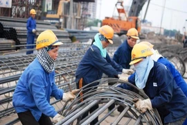 Kiến nghị QH sửa cách tính lương hưu cho lao động nữ