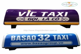 Kiến nghị Uber, Grab phải có hộp đèn trên nóc và tên
