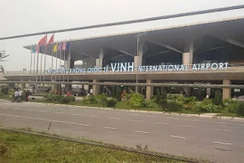 Để người tâm thần đột nhập máy bay, xử phạt 5 người