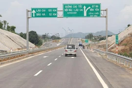 Cao tốc Nội Bài - Lào Cai phục vụ trở lại tất cả phương tiện
