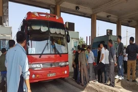 Bộ GTVT: Không để ùn tắc tại các trạm thu phí
