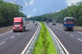 Doanh thu trung bình trên cao tốc của VEC là bao nhiêu?