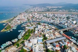 Xin ý kiến Bộ Chính trị thành lập thành phố biển đảo đầu tiên