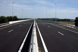 Đề nghị xử nghiêm VEC nếu chậm triển khai thu phí không dừng
