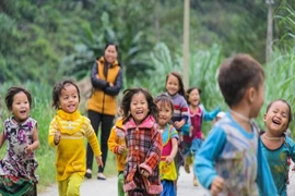 Phó Thủ tướng: Đầu tư cho trẻ em chính là đầu tư cho đất nước 