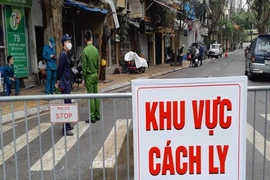 Nhịp sống ở khu phố Trúc Bạch sau đêm phong tỏa