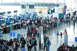 Sân bay Nội Bài đón hơn 180 lượt chuyến bay/ngày