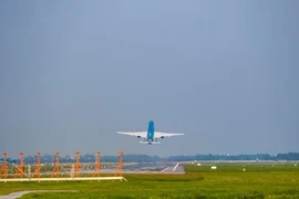 Đề xuất khôi phục 6 đường bay thương mại quốc tế