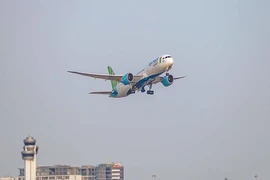 Khôi phục nhiều đường bay thương mại quốc tế thường lệ