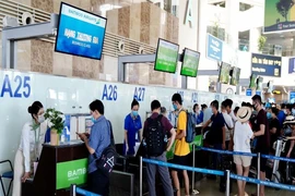 Xét nghiệm nhân viên không ảnh hưởng hoạt động bay ở Nội Bài