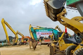 Sắp khởi công hai dự án đường bộ cao tốc Bắc – Nam
