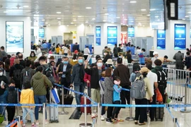 Công bố đường dây nóng tiếp nhận phản ánh ùn tắc tại sân bay