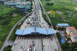 Bộ trưởng GTVT yêu cầu các tỉnh chấm dứt ngay tình trạng ùn tắc tại các chốt