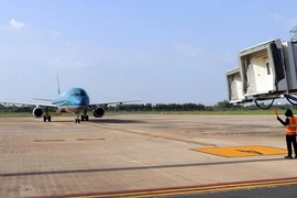 Cảng Hàng không Quốc tế Cần Thơ là sân bay dùng chung cho các tỉnh ở ĐBSCL. Ảnh: CHÂU ANH