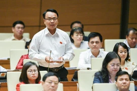 Đại biểu: ‘Vì sao Thanh tra chỉ rút kinh nghiệm, UBKT Trung ương vào mới xử hình sự?’