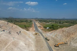 Bộ GTVT báo cáo Thủ tướng nguyên nhân lùi ngày khánh thành cao tốc Vĩnh Hảo - Phan Thiết