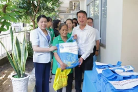 Tặng sổ BHXH, thẻ bảo hiểm y tế tại TP.HCM, Bà Rịa - Vũng Tàu