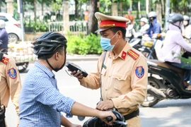 Đề xuất tăng mức phạt, trừ hết điểm bằng lái xe với người vi phạm nồng độ cồn
