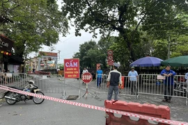 Hà Nội đóng cầu Long Biên, hạn chế xe qua cầu Đuống