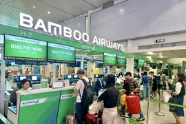 Giá vé máy bay lên cao, có nhà tốn 40 triệu đồng cho 1 chuyến về quê đón Tết 