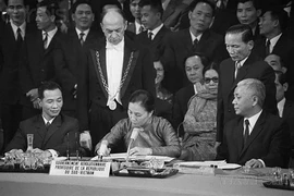 Bộ Nội vụ lý giải việc lấy ý kiến người dân để xét tặng danh hiệu Anh hùng Lao động cho bà Nguyễn Thị Bình