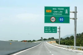 Cao tốc Đà Nẵng - Quảng Ngãi và Nha Trang - Cam Lâm chậm khắc phục tồn tại