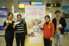 Tặng 1.000 vé máy bay, vé tàu cho công nhân 2-3 năm chưa về quê đón Tết