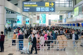 Sân bay Tân Sơn Nhất, Nội Bài đón lượt khách kỷ lục, hành khách cần lưu ý